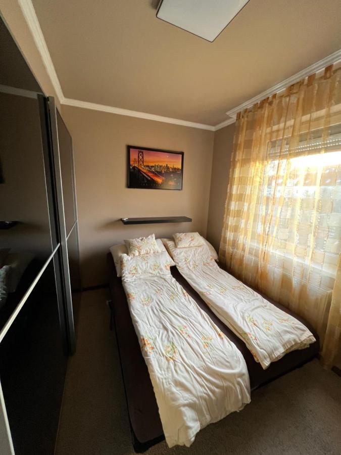 Premium Apartman Nyíregyháza エクステリア 写真